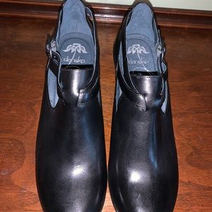 Dansko Wedge Clogs Size 42